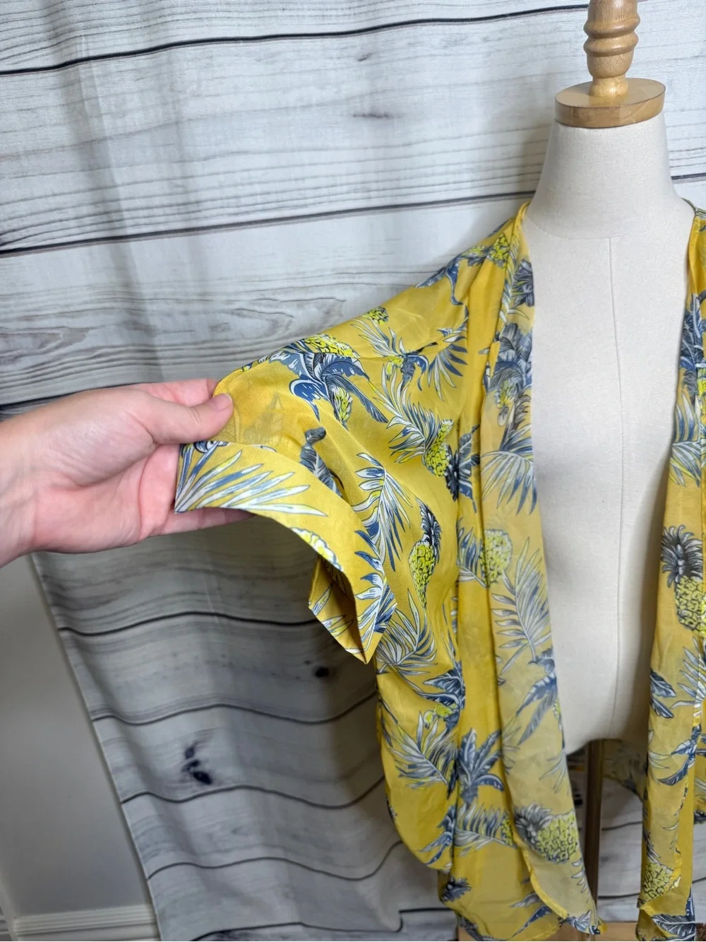 Yellow Pineapple Print Women's Swim Coverup Kimono